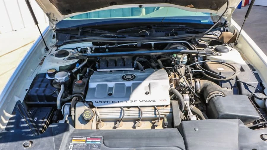 1999 Cadillac DeVille 7th Gen - Image 14 of 27