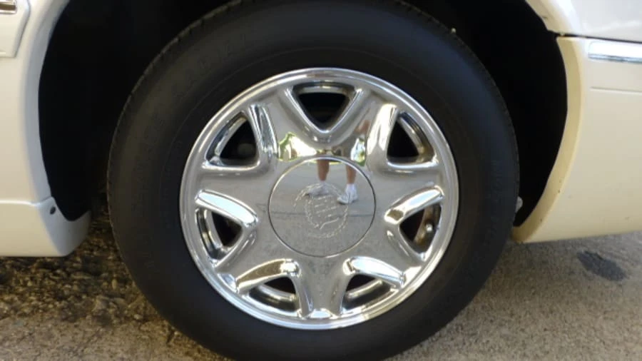1999 Cadillac Eldorado 12th Gen - Image 5 of 7