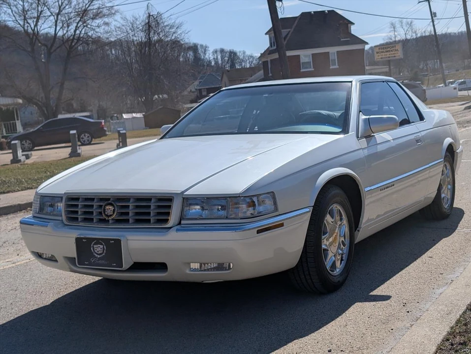 1999 Cadillac Eldorado 12th Gen - Image 11 of 31
