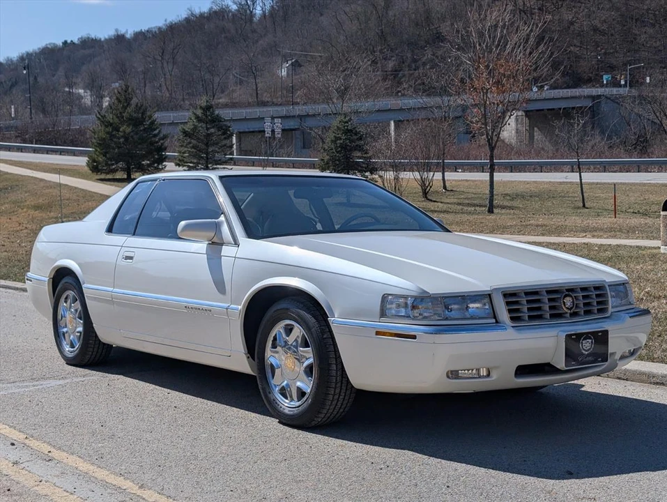 1999 Cadillac Eldorado 12th Gen - Image 2 of 31