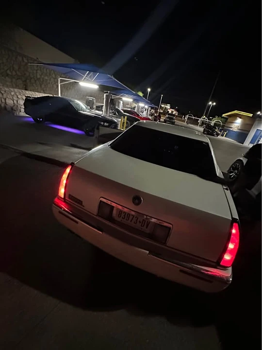 1999 Cadillac Eldorado 12th Gen - Image 2 of 8