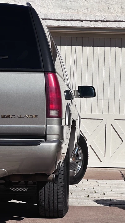 1999 Cadillac Escalade 1st Gen - Image 13 of 21