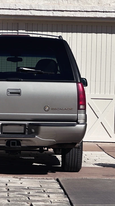 1999 Cadillac Escalade 1st Gen - Image 9 of 21