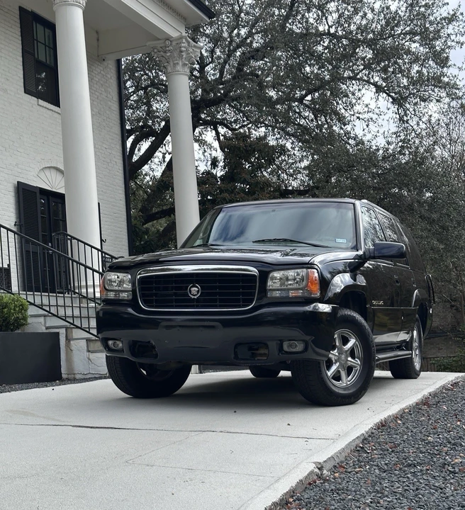 1999 Cadillac Escalade 1st Gen - Image 4 of 21
