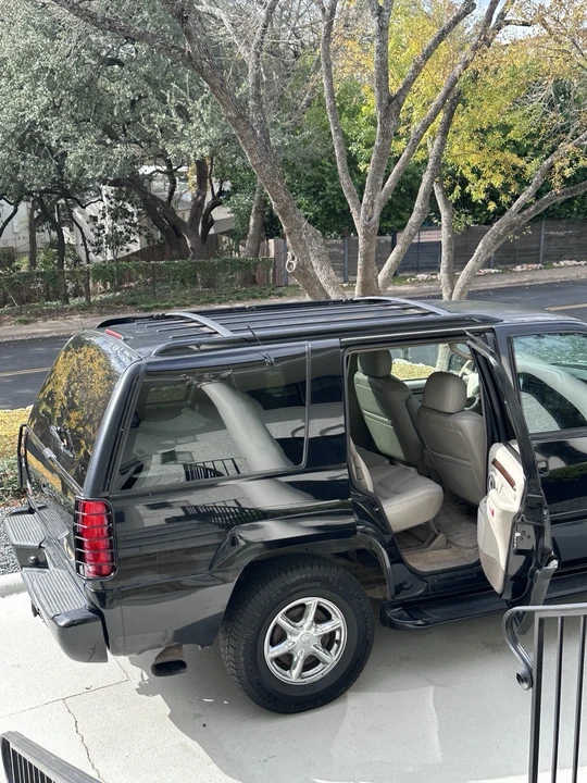 1999 Cadillac Escalade 1st Gen - Image 12 of 21