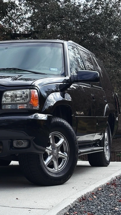 1999 Cadillac Escalade 1st Gen - Image 8 of 21