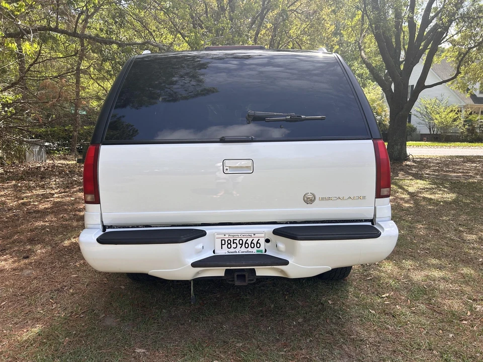 1999 Cadillac Escalade 1st Gen - Image 7 of 31