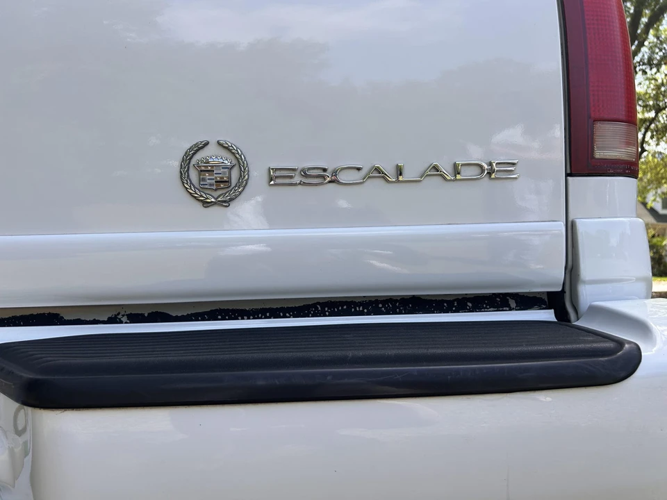 1999 Cadillac Escalade 1st Gen - Image 31 of 31