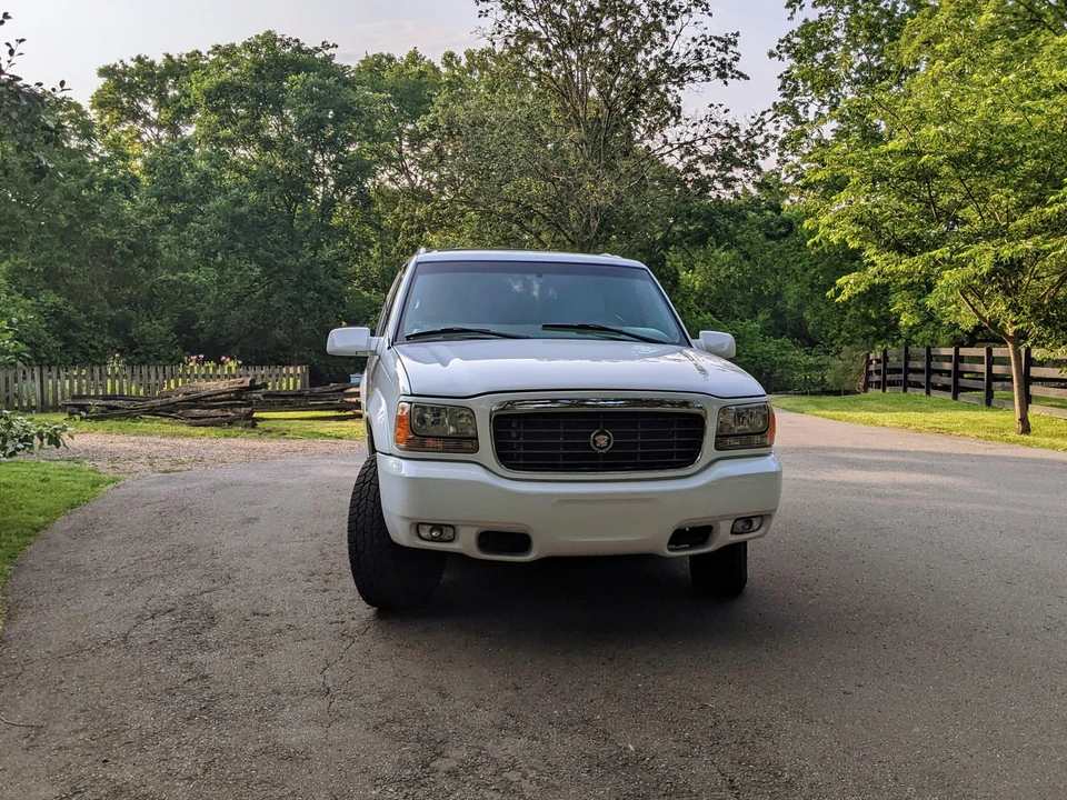 1999 Cadillac Escalade 1st Gen - Image 20 of 31
