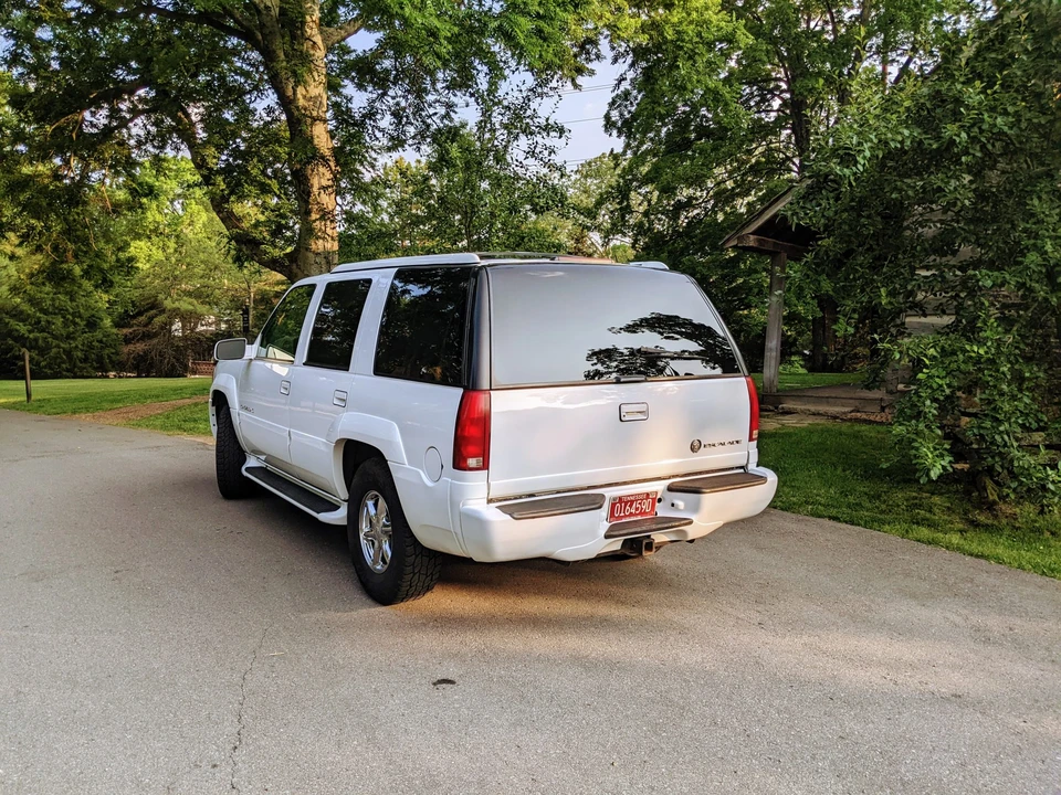1999 Cadillac Escalade 1st Gen - Image 13 of 31