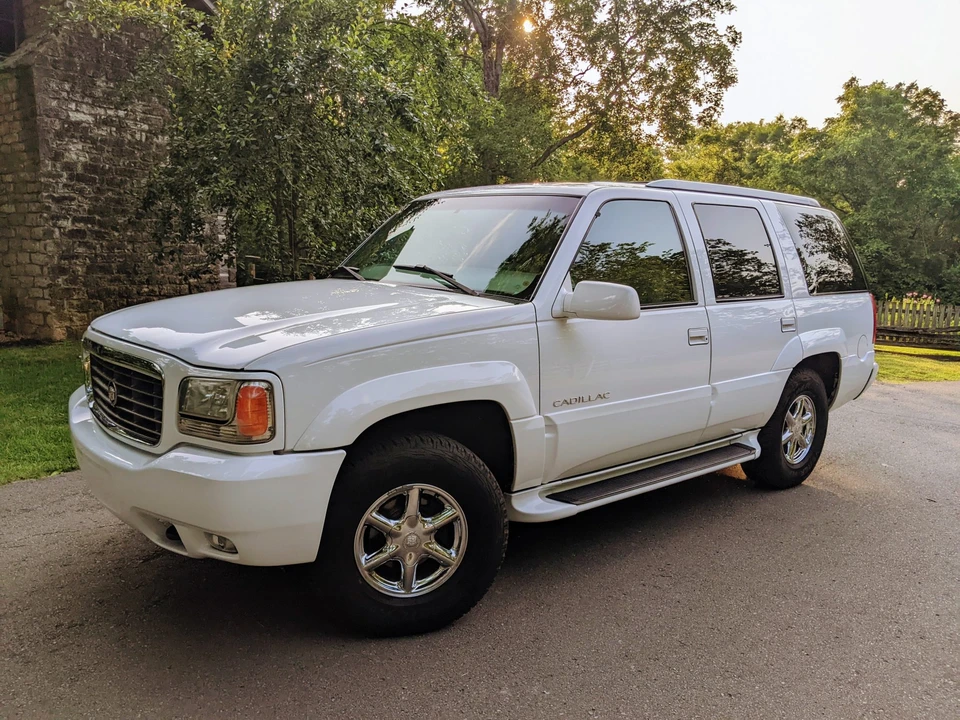 1999 Cadillac Escalade 1st Gen - Image 8 of 31