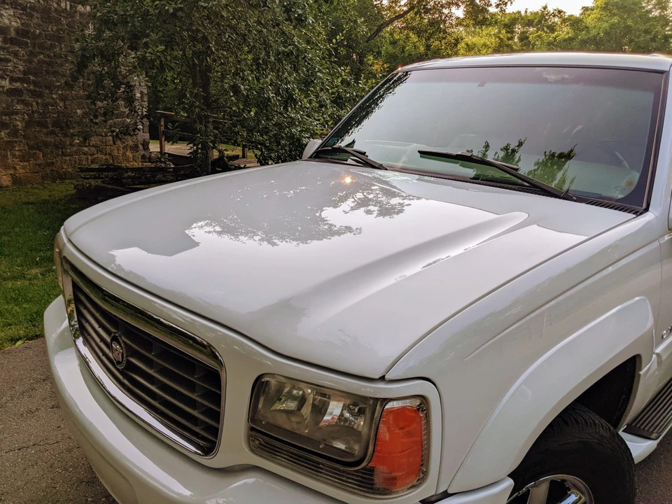 1999 Cadillac Escalade 1st Gen - Image 25 of 31