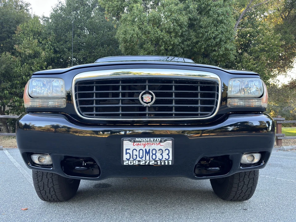 1999 Cadillac Escalade 1st Gen - Image 13 of 31