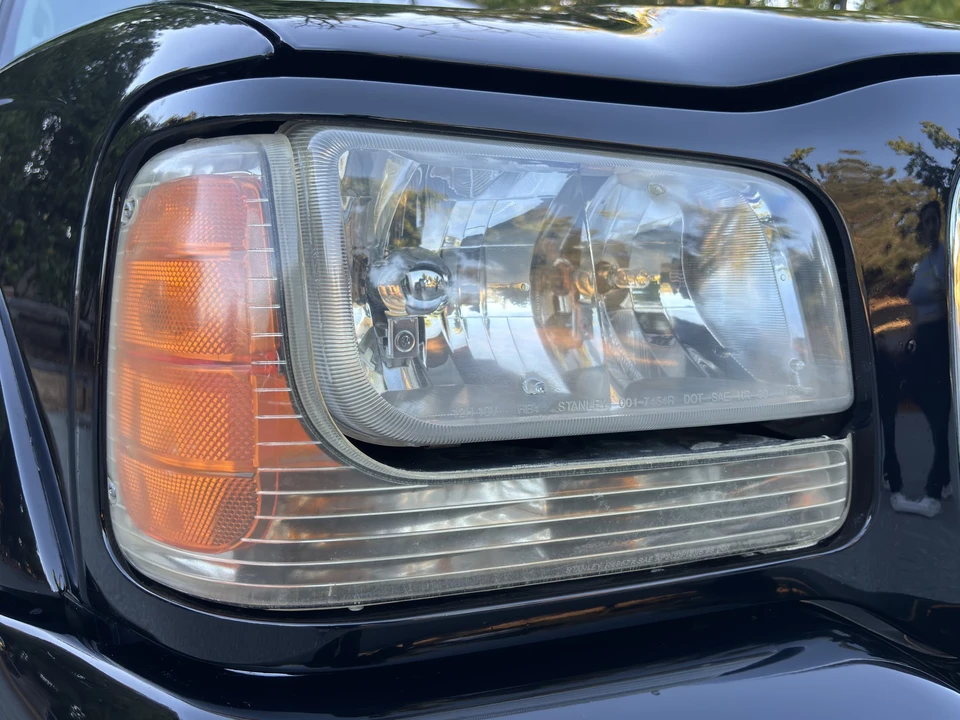 1999 Cadillac Escalade 1st Gen - Image 26 of 31