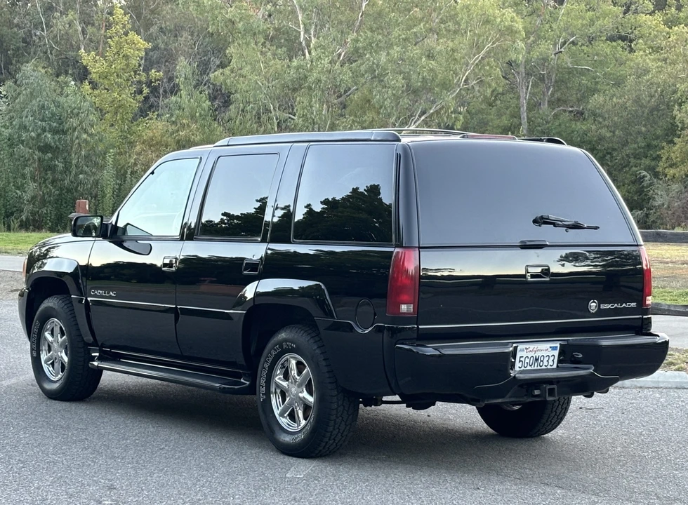 1999 Cadillac Escalade 1st Gen - Image 4 of 31