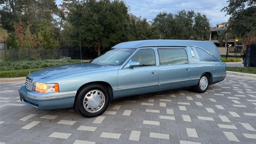1999 Cadillac DeVille 7th Gen - Image 6 of 13