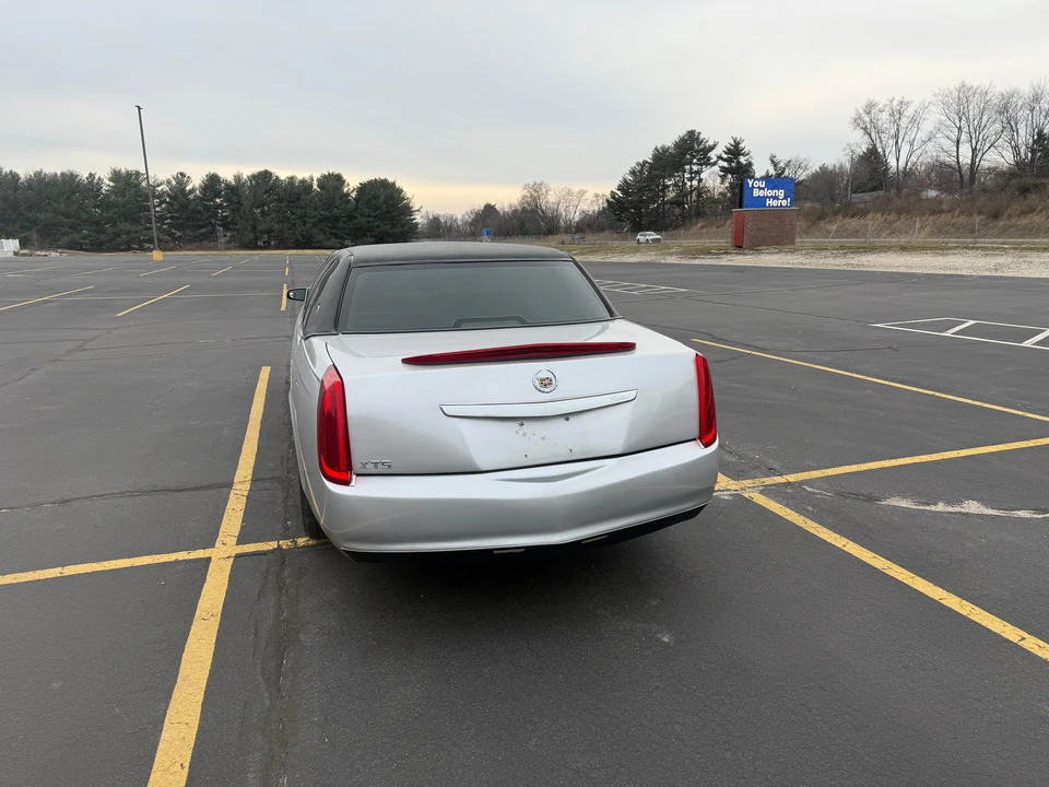 1999 Cadillac DeVille 7th Gen - Image 18 of 31