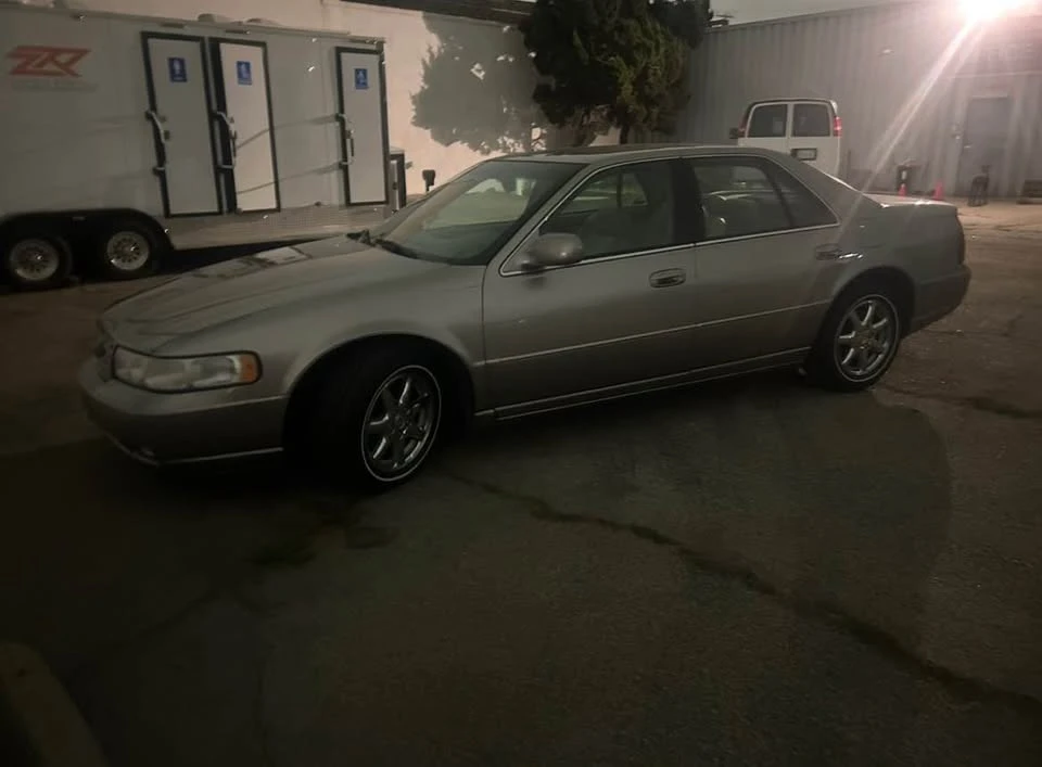 1999 Cadillac STS - Image 7 of 8