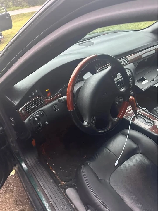 1999 Cadillac STS - Image 6 of 6