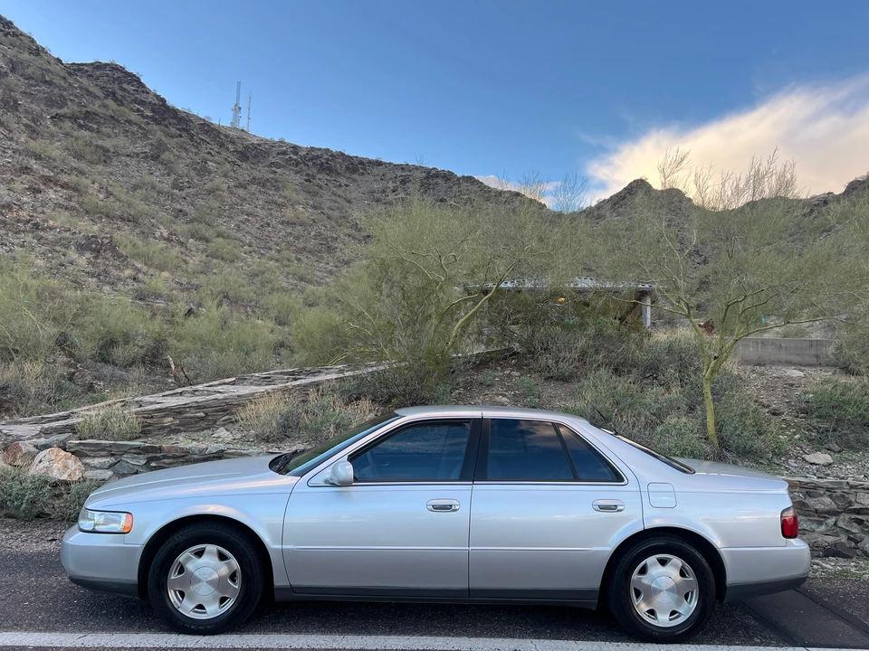 1999 Cadillac Seville - Image 10 of 31