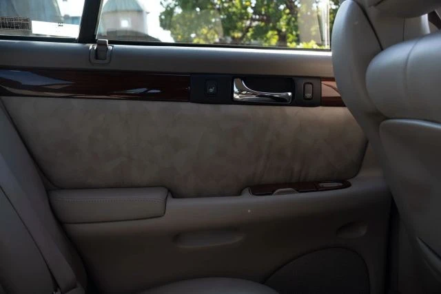 1999 Cadillac Seville - Image 25 of 31