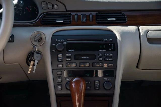 1999 Cadillac Seville - Image 31 of 31