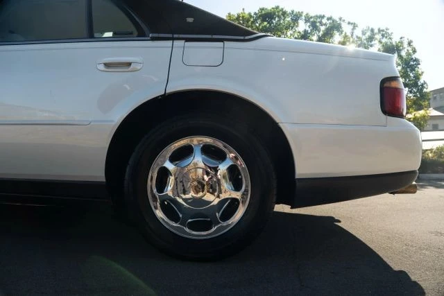 1999 Cadillac Seville - Image 9 of 21