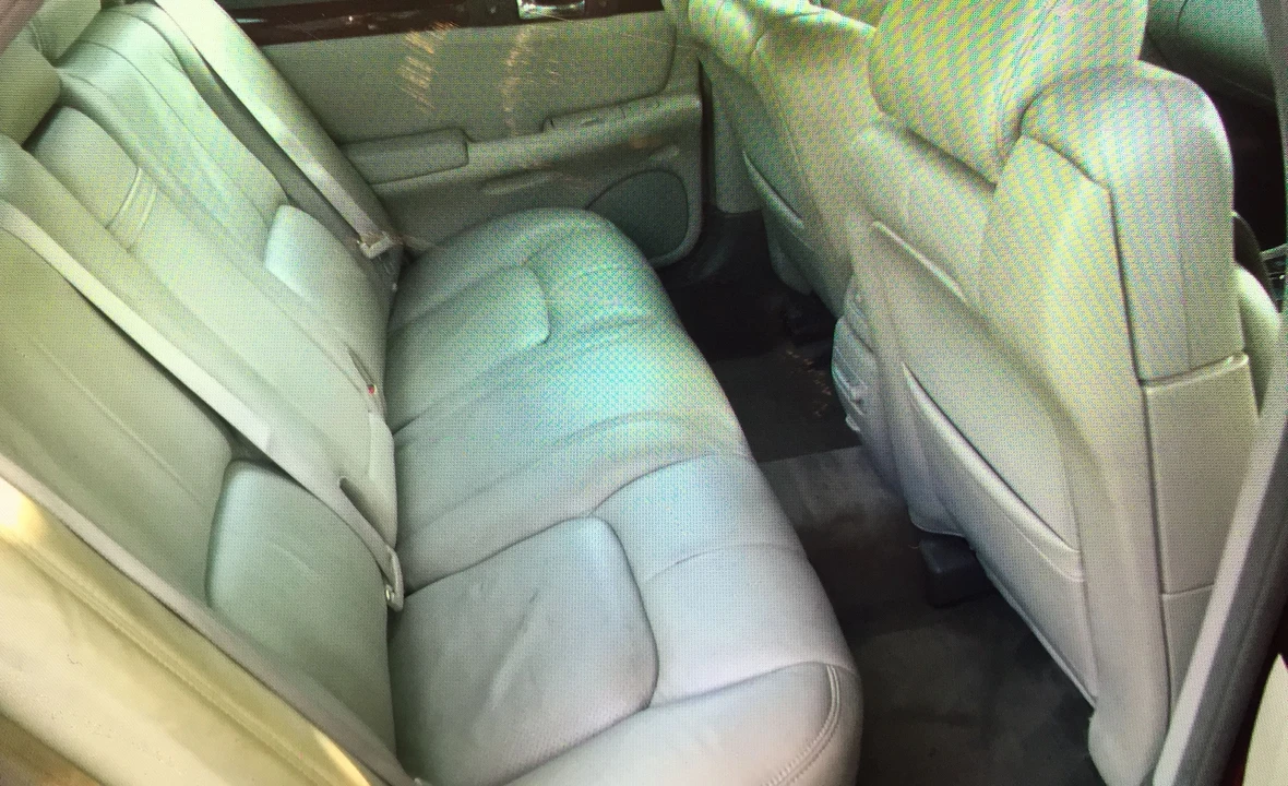 1999 Cadillac Seville - Image 2 of 3