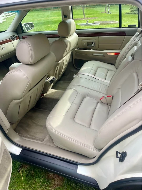 1999 Cadillac DeVille 7th Gen - Image 5 of 6