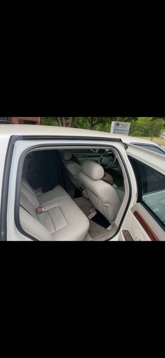 1999 Cadillac DeVille 7th Gen - Image 5 of 5