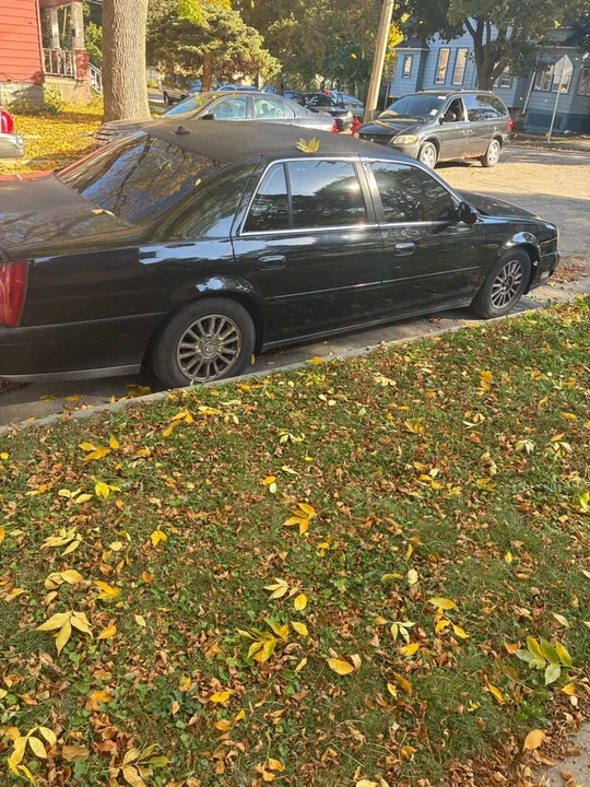 1999 Cadillac DeVille 7th Gen - Image 5 of 9