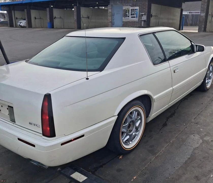 1999 Cadillac Eldorado 12th Gen - Image 4 of 8