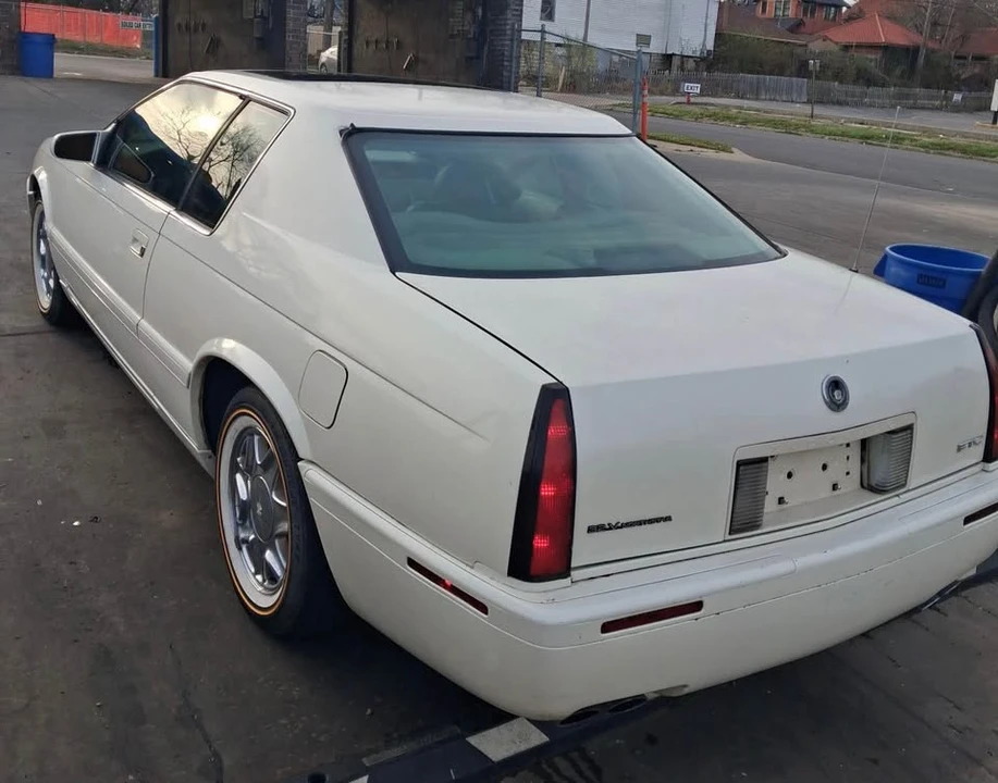 1999 Cadillac Eldorado 12th Gen - Image 3 of 8