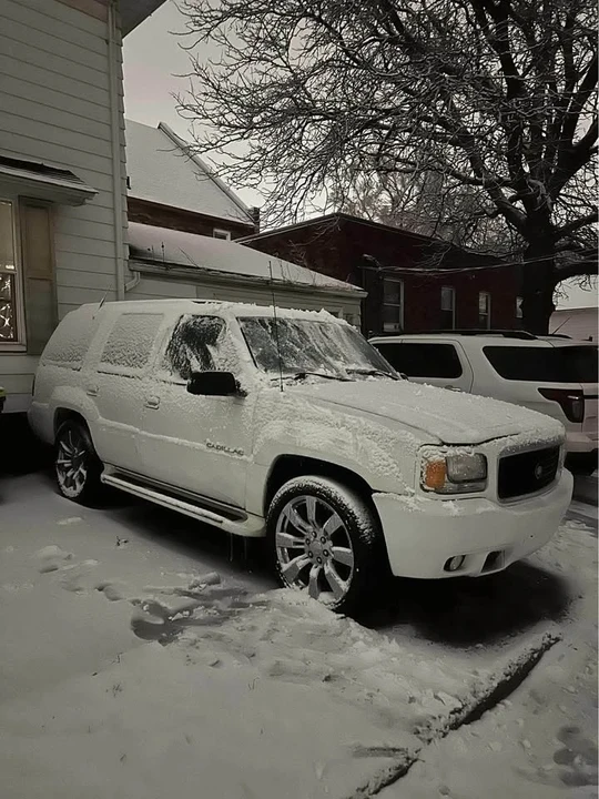 1999 Cadillac Escalade 1st Gen - Image 3 of 7