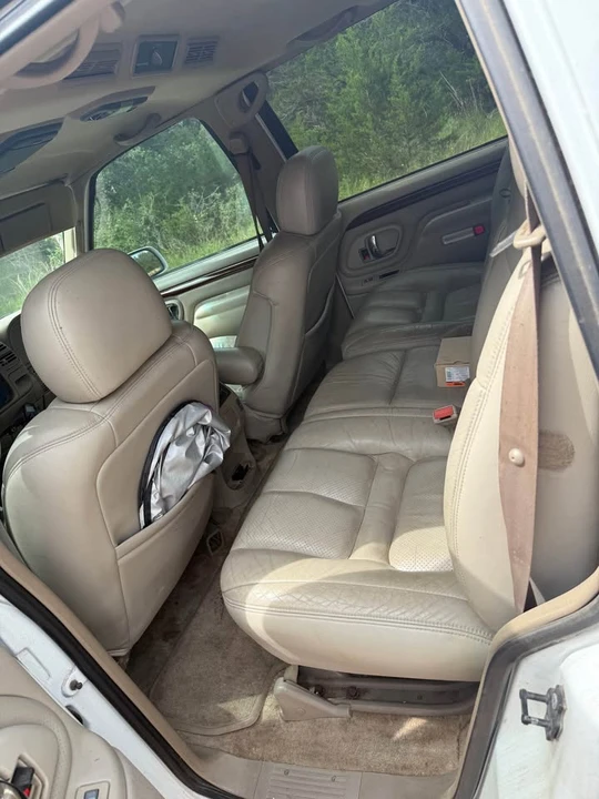 1999 Cadillac Escalade 1st Gen - Image 6 of 10