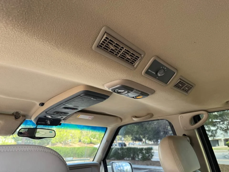 2000 Cadillac Escalade 1st Gen - Image 14 of 14