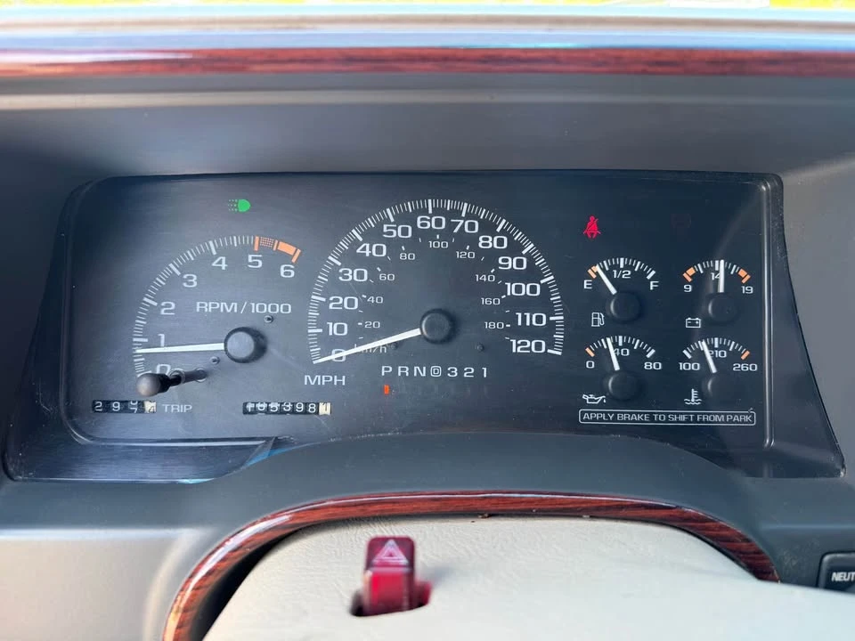 2000 Cadillac Escalade 1st Gen - Image 8 of 14