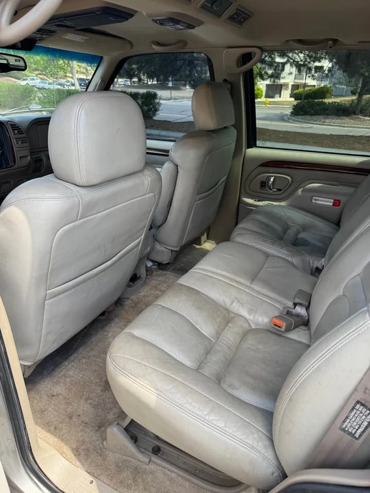 2000 Cadillac Escalade 1st Gen - Image 12 of 14