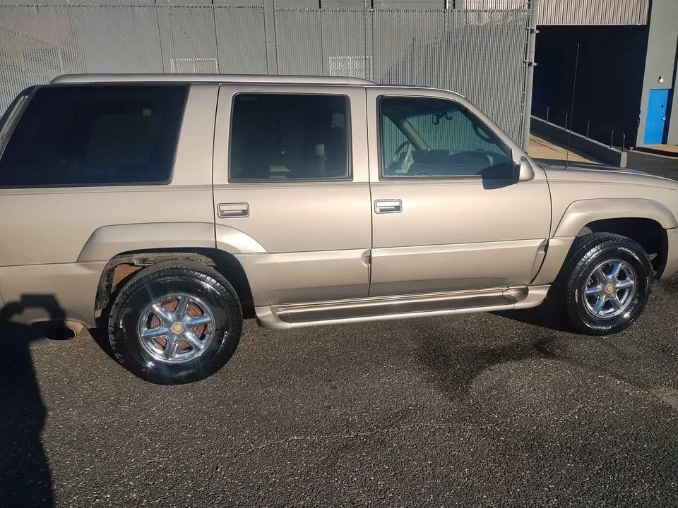 1999 Cadillac Escalade 1st Gen - Image 6 of 12