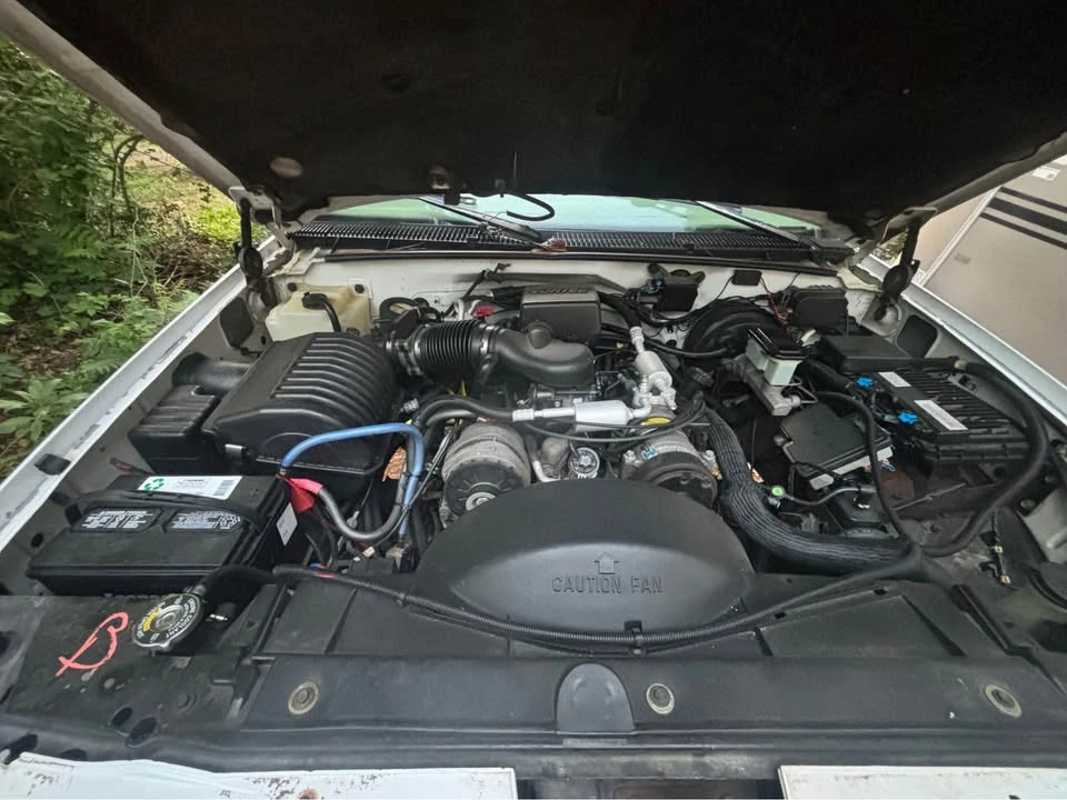 1999 Cadillac Escalade 1st Gen - Image 4 of 14