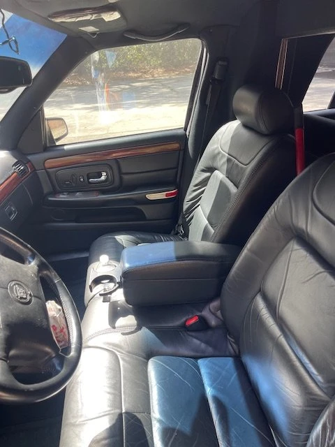 1999 Cadillac DeVille 7th Gen - Image 2 of 6
