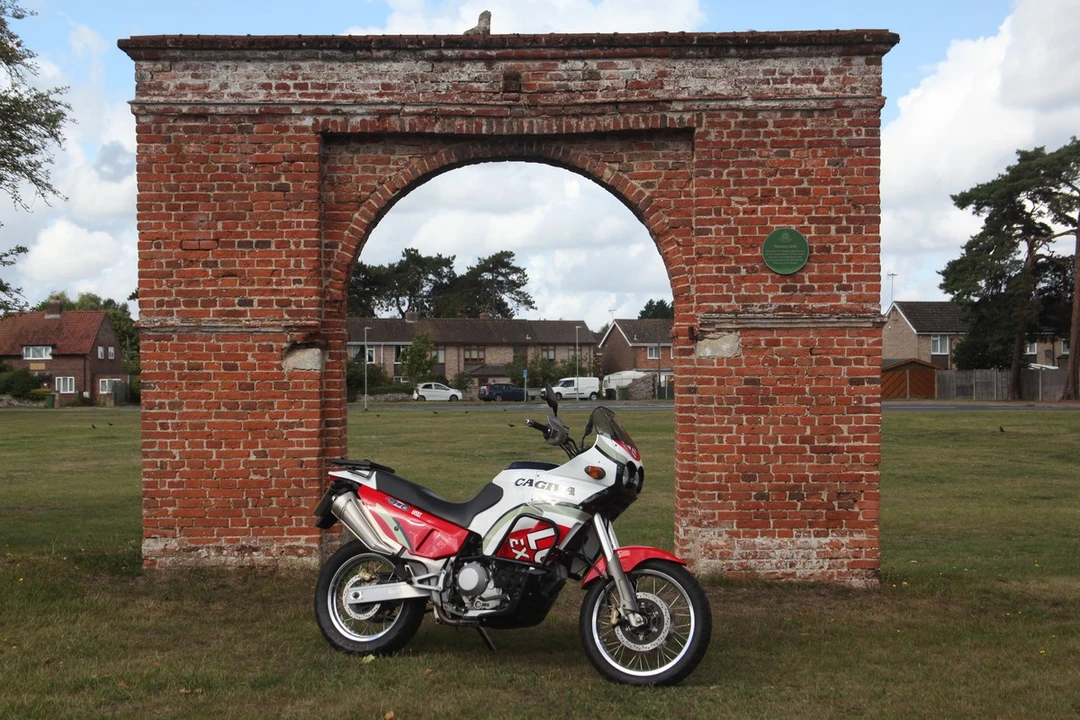 1999 Cagiva - Image 8 of 30