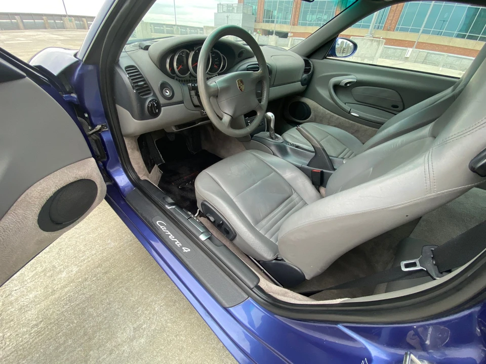 1999 Porsche 996 Carrera 4 - Image 11 of 21