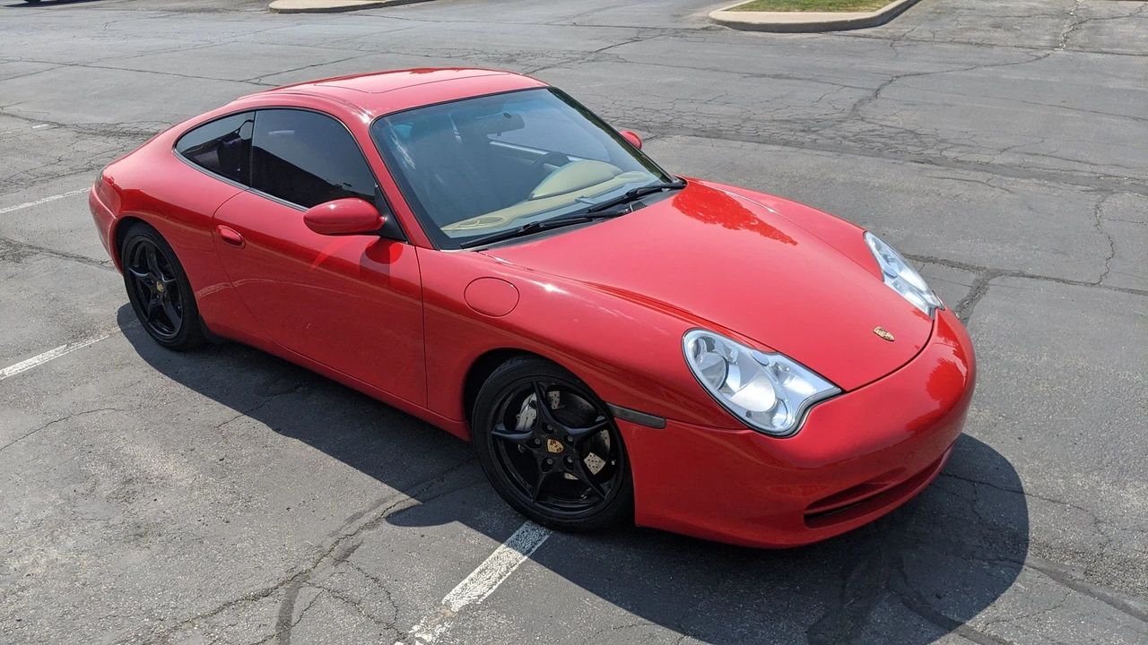 1999 Porsche 996 Carrera 4 - Image 10 of 24
