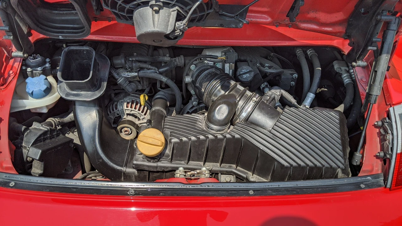 1999 Porsche 996 Carrera 4 - Image 11 of 24