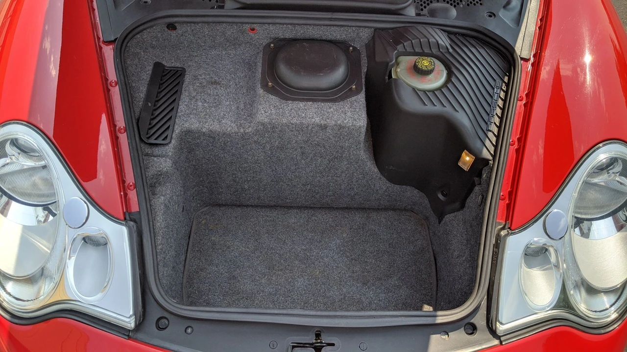 1999 Porsche 996 Carrera 4 - Image 20 of 24