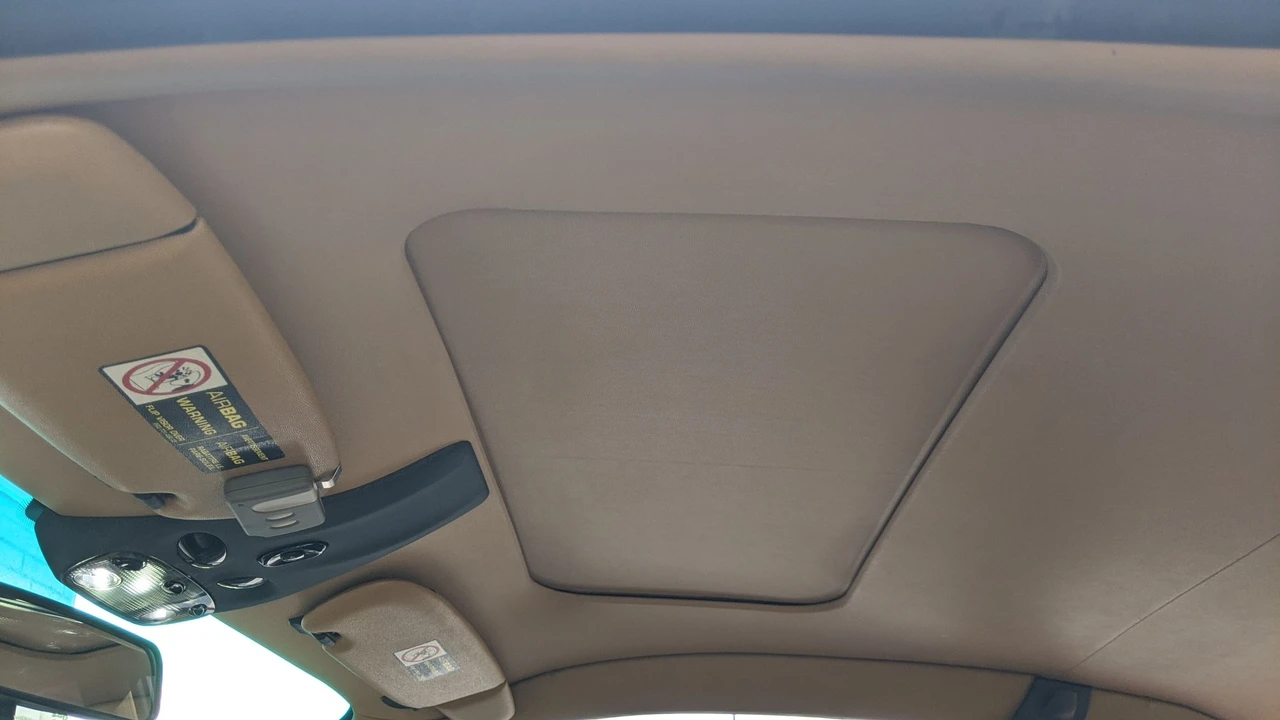 1999 Porsche 996 Carrera 4 - Image 19 of 24