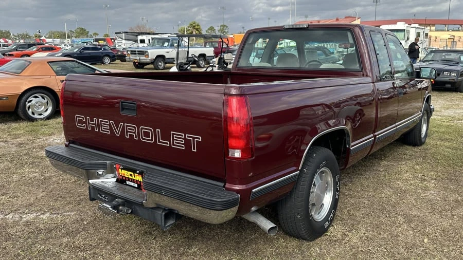 1999 Chevrolet Silverado 1st Gen - Image 2 of 20