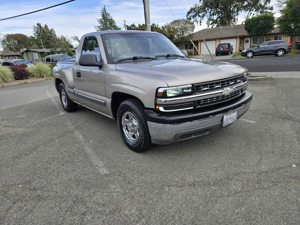 1999 Chevrolet Silverado 1st Gen - Image 2 of 17