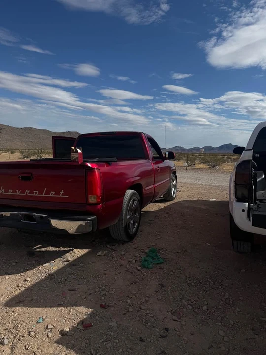 1999 Chevrolet Silverado 1st Gen - Image 2 of 3